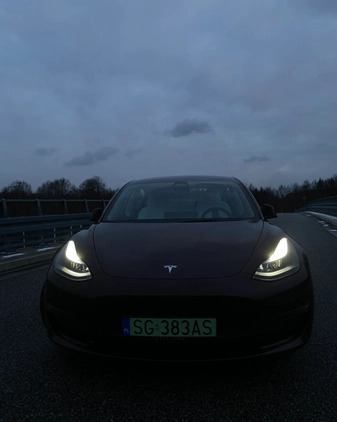 Tesla Model 3 cena 200000 przebieg: 17600, rok produkcji 2022 z Gliwice małe 277